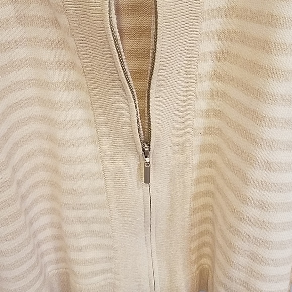 Sweater - Picture 3 of 3